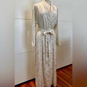 Victoria’s Secret Front Wrap Robe PS